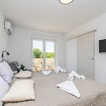 Bella Vista With Sea View Klanice